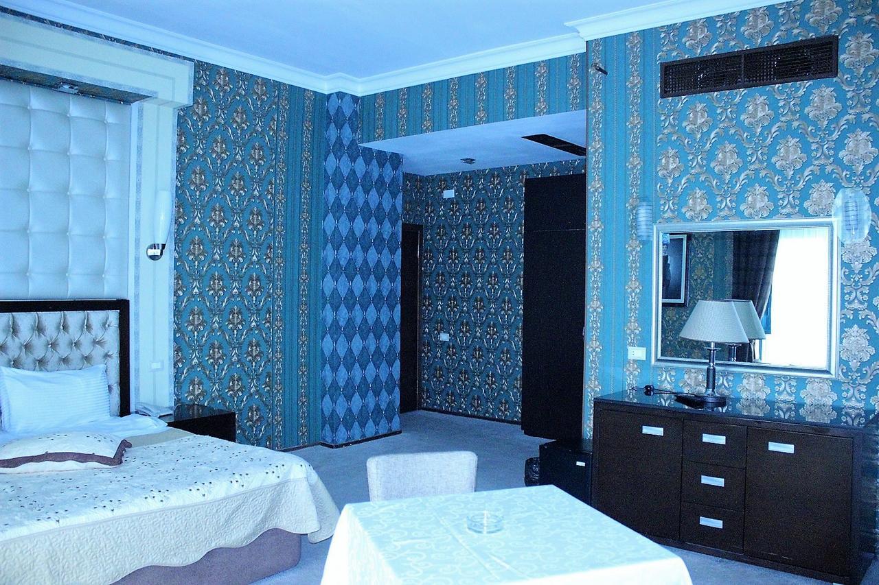 Egoist Luxury Hotel Баку Экстерьер фото